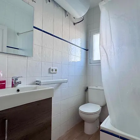 Precioso Residencial Con Piscina *