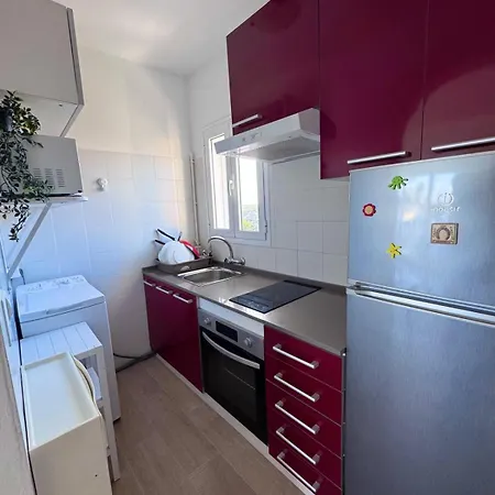 Precioso Residencial Con Piscina *