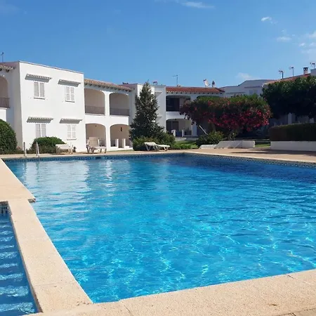 Precioso Residencial Con Piscina Apartamento